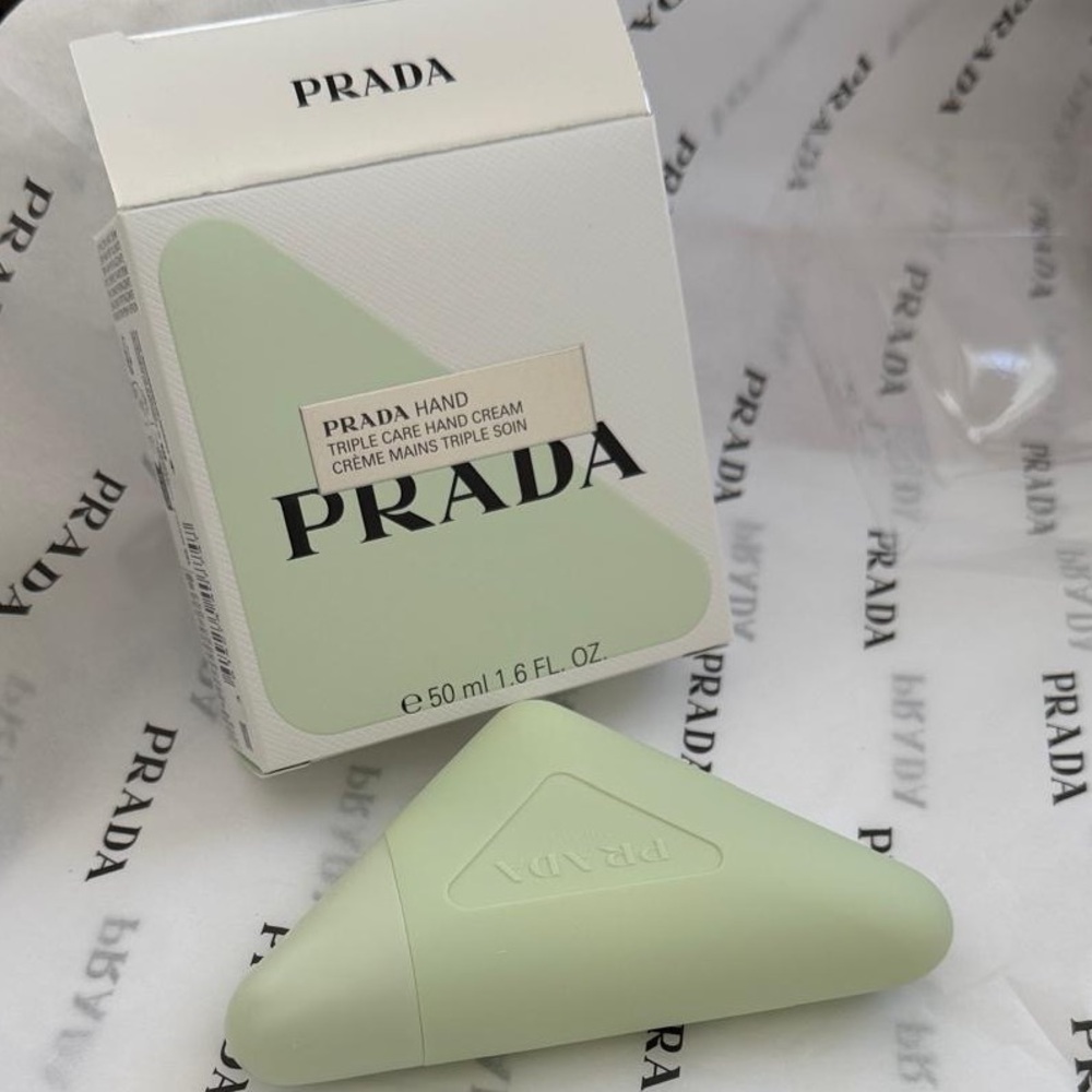 PRADA - Picture 2 of 2